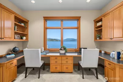 454 W Lake Sammamish Parkway NE, Bellevue, WA 98008 - Photo 11