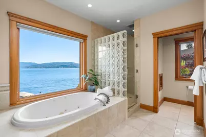 454 W Lake Sammamish Parkway NE, Bellevue, WA 98008 - Photo 15