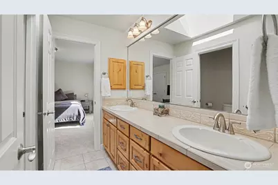 14741 SE 83rd Place, Newcastle, WA 98059 - Photo 27