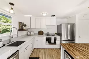 8432 S 121st St, Seattle, WA 98178 - Photo 5