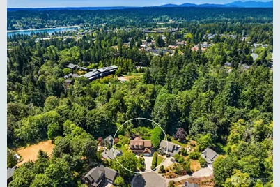 633 Klickitat Place NE, Bainbridge Island, WA 98110 - Photo 35