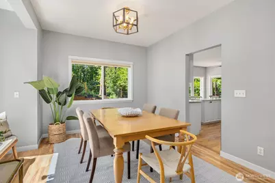 633 Klickitat Place NE, Bainbridge Island, WA 98110 - Photo 9