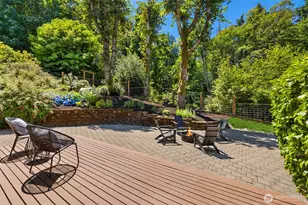 633 Klickitat Pl NE, Bainbridge Island, WA 98110 - Photo 15