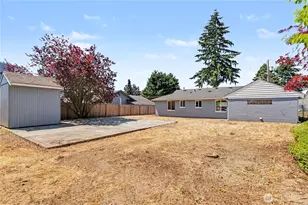 24305 58th Pl W, Mountlake Terrace, WA 98043 - Photo 23