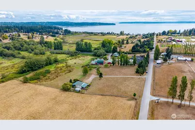5375 Shore Meadow Road, Freeland, WA 98249 - Photo 3