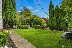 2353 Federal Ave E, Seattle, WA 98102 - Photo 21