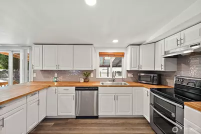 9522 203rd Avenue E, Bonney Lake, WA 98391 - Photo 13