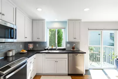 8504 29th Avenue NW, Seattle, WA 98117 - Photo 11