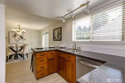 17229 160th Avenue SE, Renton, WA 98058 - Photo 13