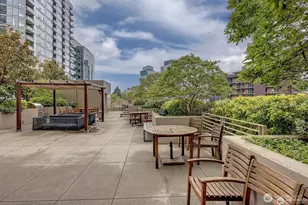 910 Lenora St, Seattle, WA 98121 - Photo 29