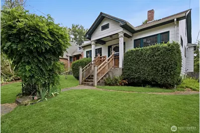 5214 35th Avenue NE, Seattle, WA 98105 - Photo 1