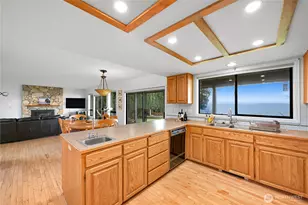 8539 Semiahmoo Dr, Blaine, WA 98230 - Photo 7