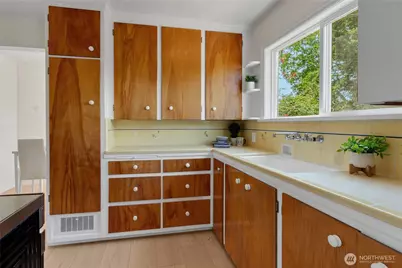 3909 SW Stevens Street, Seattle, WA 98116 - Photo 7