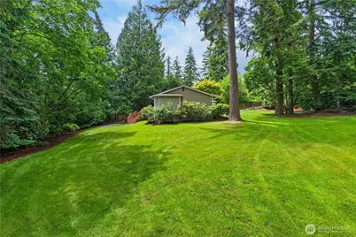 21313 NE 10th Place, Sammamish, WA 98074 - Photo 31