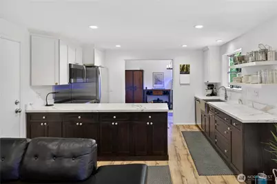 21313 NE 10th Place, Sammamish, WA 98074 - Photo 21