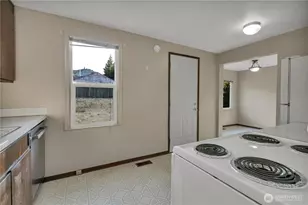 13607 2nd Ave SW, Seattle, WA 98166 - Photo 7