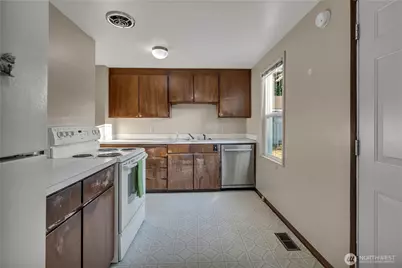 13607 2nd Avenue SW, Seattle, WA 98166 - Photo 9