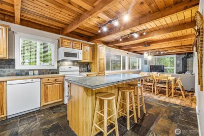 7104 Rainier Way, Glacier, WA 98244 - Photo 7