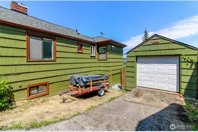 10082 Des Moines Memorial Drive S, Seattle, WA 98168 - Photo 5