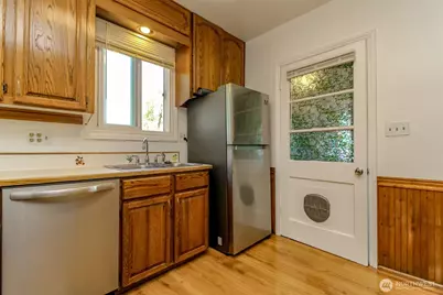 10082 Des Moines Memorial Drive S, Seattle, WA 98168 - Photo 15