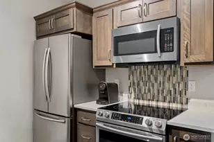 623 Morris St, La Conner, WA 98257 - Photo 9