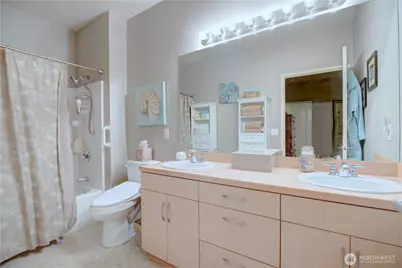 538 241st Lane SE, Sammamish, WA 98074 - Photo 21
