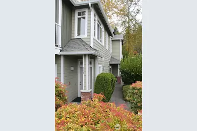 538 241st Lane SE, Sammamish, WA 98074 - Photo 11
