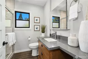 8538 Ashworth Ave N, Seattle, WA 98103 - Photo 19
