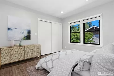 8538 Ashworth Avenue N, Seattle, WA 98103 - Photo 15