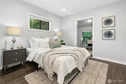 8538 Ashworth Avenue N, Seattle, WA 98103 - Photo 17