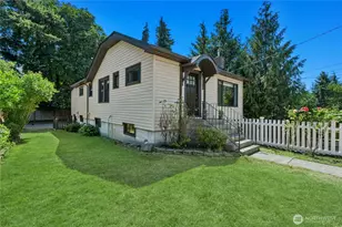 8538 Ashworth Ave N, Seattle, WA 98103 - Photo 33