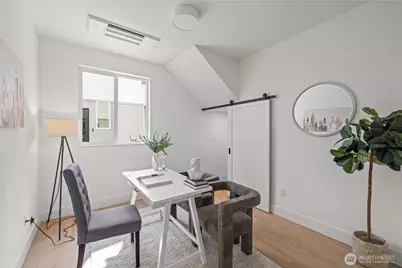 2456 55th Avenue SW, Seattle, WA 98116 - Photo 11