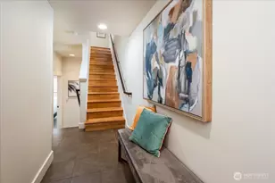 427 13th Ave E, Seattle, WA 98102 - Photo 3