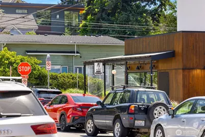 3609 Interlake Avenue N #A, Seattle, WA 98103 - Photo 35