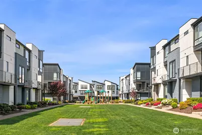 21907 25th St SE #Unit C, Bothell, WA 98021 - Photo 27