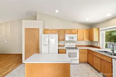 15015 105th Avenue SE, Yelm, WA 98597 - Photo 7