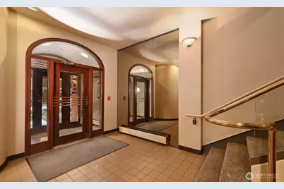 2700 4th Avenue #503, Seattle, WA 98121 - Photo 5