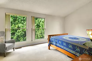 24520 SE 24th St, Sammamish, WA 98075 - Photo 17
