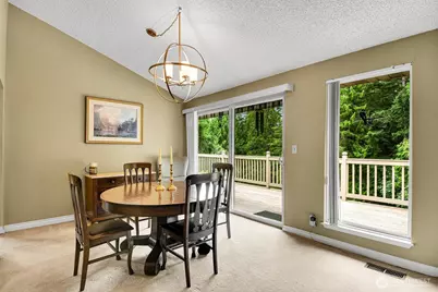 24520 SE 24th Street, Sammamish, WA 98075 - Photo 11