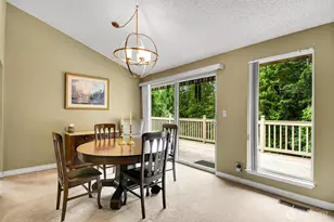 24520 SE 24th St, Sammamish, WA 98075 - Photo 11