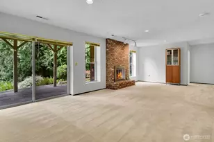 24520 SE 24th St, Sammamish, WA 98075 - Photo 21