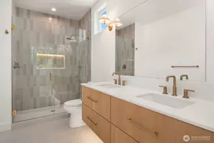 2454 55th Ave SW, Seattle, WA 98116 - Photo 11