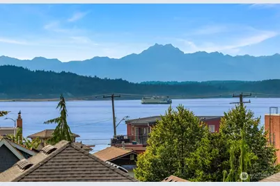 2454 55th Avenue SW #A, Seattle, WA 98116 - Photo 15
