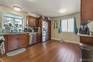 37217 17th Ave S, Federal Way, WA 98003 - Photo 7