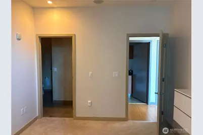 2033 2nd Avenue #2302, Seattle, WA 98121 - Photo 13