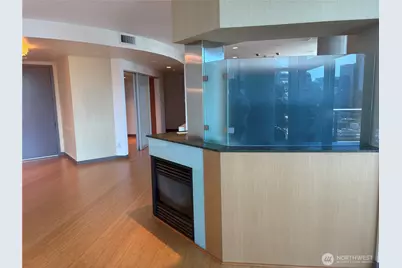 2033 2nd Avenue #2302, Seattle, WA 98121 - Photo 7