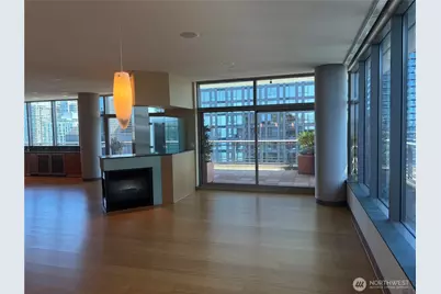 2033 2nd Avenue #2302, Seattle, WA 98121 - Photo 9