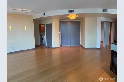 2033 2nd Avenue #2302, Seattle, WA 98121 - Photo 5