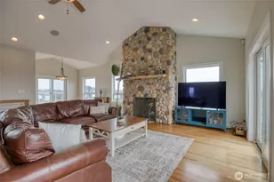470 W Wind St, Ocean Shores, WA 98569 - Photo 15