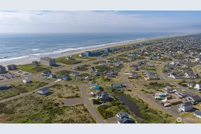 470 W Wind Street, Ocean Shores, WA 98569 - Photo 39